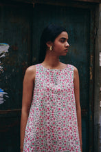 Load image into Gallery viewer, the KAFFIR midi - soft pink floral
