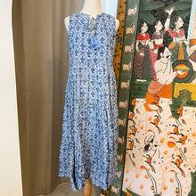 Load image into Gallery viewer, BORAGE MIDI dress - grey w/blue floral

