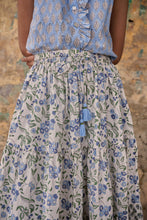 Load image into Gallery viewer, the TIERED skirt - white and blue floral
