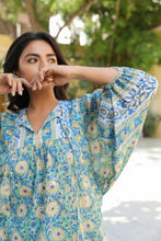 Load image into Gallery viewer, the MINT top - green floral
