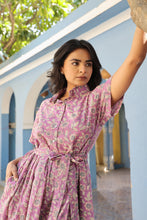 Load image into Gallery viewer, the PARSLEY MIDI dress - lavender floral
