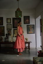 Load image into Gallery viewer, The CURRY wrap - coral &amp; pink floral
