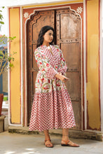 Load image into Gallery viewer, The WASABI midi - White with red and green floral
