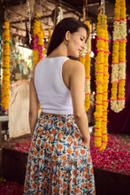 Load image into Gallery viewer, the CINNAMON skirt - White with orange floral
