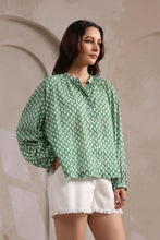 Load image into Gallery viewer, The CLOVE top - green butis
