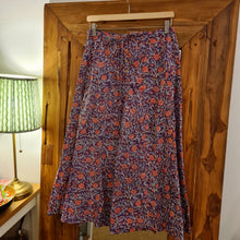 Load image into Gallery viewer, Rhubarb flared culottes - Plum Purple
