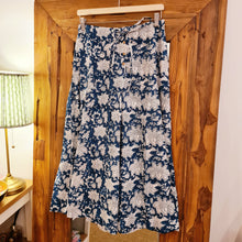 Load image into Gallery viewer, Rhubarb flared culottes - Dark Navy
