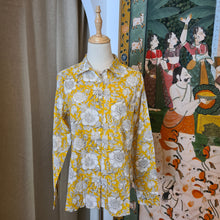 Load image into Gallery viewer, The BASIC shirt - yellow with big floral
