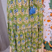 Load image into Gallery viewer, the CINNAMON skirt - green blue floral
