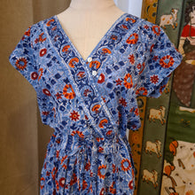 Load image into Gallery viewer, JUMPSUIT - blue red floral
