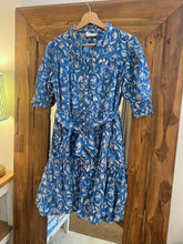 Load image into Gallery viewer, BREMEN dress - Ink blue w/ white floral
