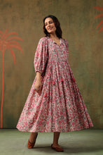 Load image into Gallery viewer, The NUTMEG midi - white &amp; pink floral
