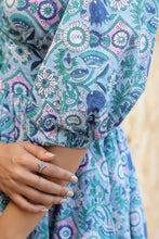 Load image into Gallery viewer, the ANISE midi - blue geometric
