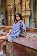 Load image into Gallery viewer, the CELERY top - purple jaal block printed
