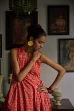 Load image into Gallery viewer, The CURRY wrap - coral &amp; pink floral
