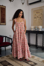 Load image into Gallery viewer, the SAGE Maxi - white &amp; pink floral
