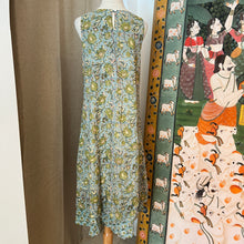 Load image into Gallery viewer, the KAFFIR midi - vintage green
