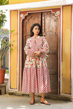 Load image into Gallery viewer, The WASABI midi - White with red and green floral
