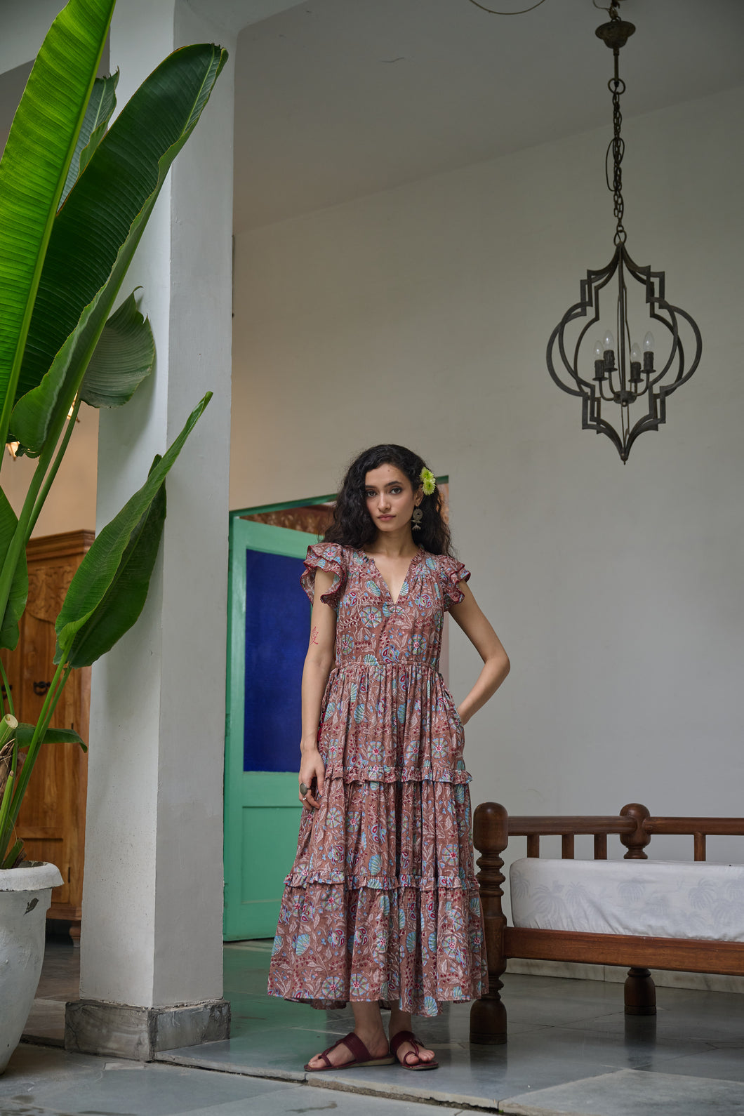 the CILANTRO midi - brown with red and pink floral