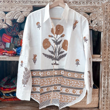 Load image into Gallery viewer, The HOLIDAY shirts - mughal buta fun play🩷
