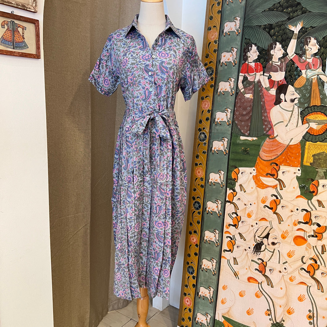 the PARSLEY MIDI dress - mystic blue w/ lavender floral