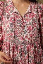 Load image into Gallery viewer, The NUTMEG midi - white &amp; pink floral
