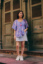Load image into Gallery viewer, the CELERY top - purple jaal block printed
