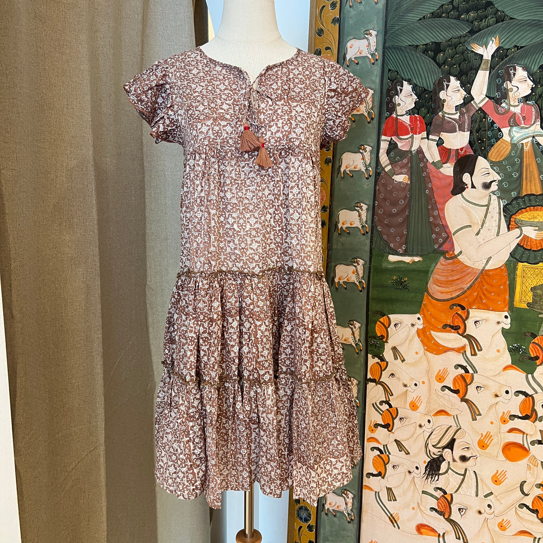 the CILANTRO mini - soft brown with white floral