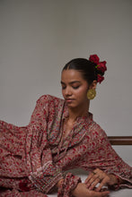 Load image into Gallery viewer, The WASABI midi - Brown with red butis
