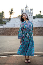 Load image into Gallery viewer, The WASABI midi - royal green w/ red blue floral
