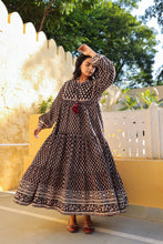 Load image into Gallery viewer, The Thyme Dress - black bagru
