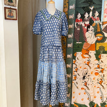 Load image into Gallery viewer, the LEMON top - Blue with green trimming
