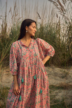 Load image into Gallery viewer, the NUTMEG midi - pink pastels floral with lurex
