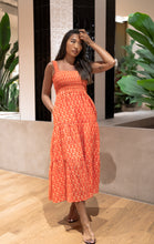 Load image into Gallery viewer, the BAY maxi - Orange block printed
