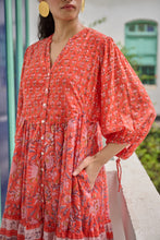 Load image into Gallery viewer, The CHILLI midi - coral &amp; pink floral
