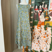 Load image into Gallery viewer, the KAFFIR midi - vintage green
