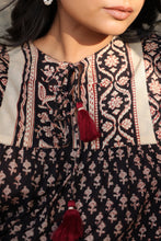 Load image into Gallery viewer, the MINT top - black bagru
