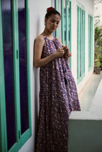 Load image into Gallery viewer, The TAMARIND maxi - Navy blockprinted tiered maxi
