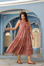 Load image into Gallery viewer, BORAGE MIDI dress - brown with red butis
