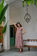 Load image into Gallery viewer, the KAFFIR midi - brown with red and pink floral

