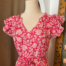 Load image into Gallery viewer, the CILANTRO midi - fuchsia pink w/ white floral
