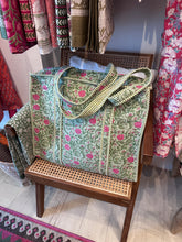 Load image into Gallery viewer, Quilted Tote bag (WITH ZIP)

