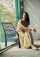 Load image into Gallery viewer, the BAY maxi dress - sweet yellow floral/One size
