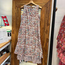 Load image into Gallery viewer, the KAFFIR midi - white with brown floral
