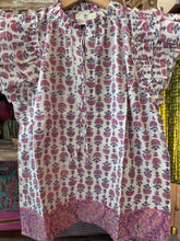 Load image into Gallery viewer, the FENNEL top - white with purple butis💜
