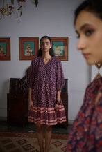 Load image into Gallery viewer, the CHILLI mini - vintage navy with red floral
