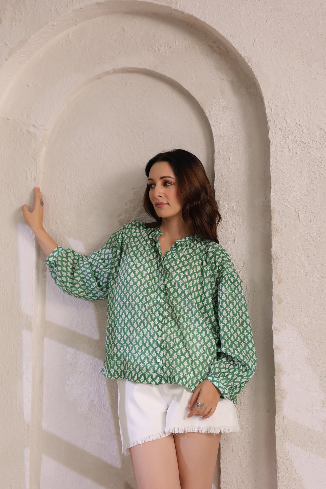 The CLOVE top - green butis