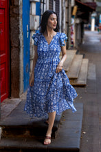 Load image into Gallery viewer, the CILANTRO midi - deep blue w/ white floral

