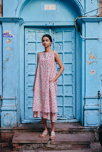 Load image into Gallery viewer, the KAFFIR midi - soft pink floral
