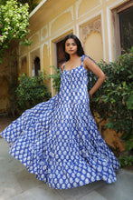 Load image into Gallery viewer, the SAGE Maxi - blue and white floral
